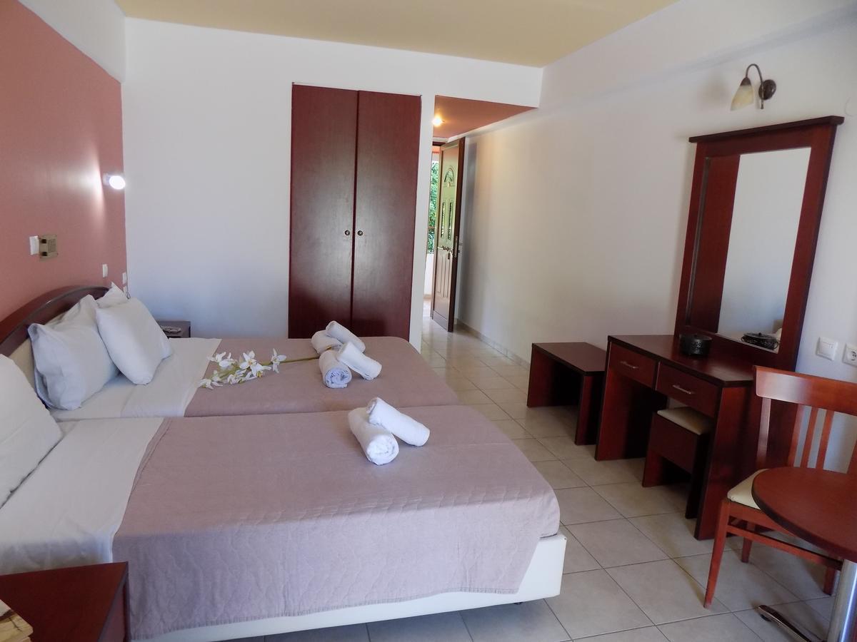 Lefkas Blue Hotel Nikiána Eksteriør bilde