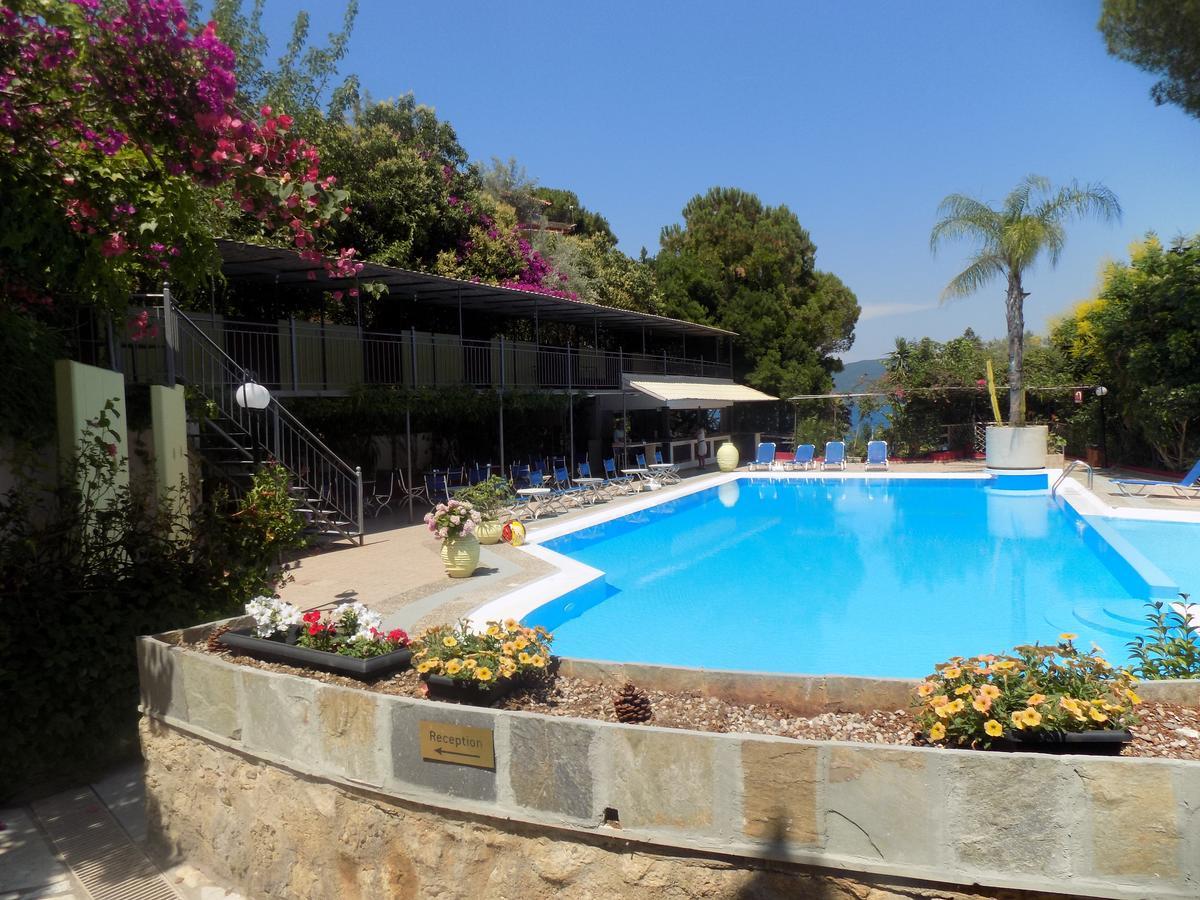 Lefkas Blue Hotel Nikiána Eksteriør bilde