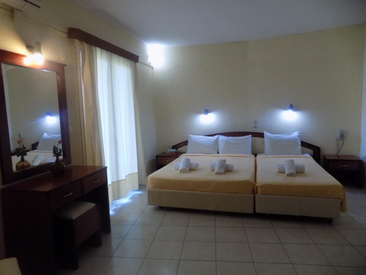Lefkas Blue Hotel Nikiána Eksteriør bilde