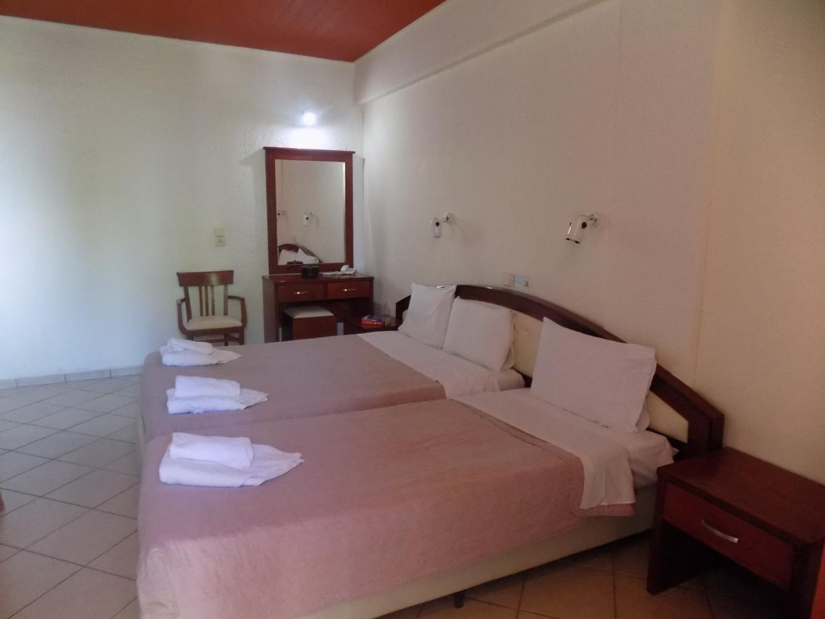 Lefkas Blue Hotel Nikiána Eksteriør bilde